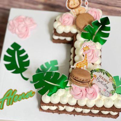 Safari number cake