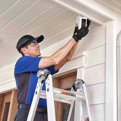 Garage doors technician Syracuse