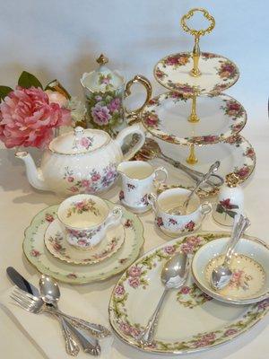 Royal Table Settings provides unique & one-of-a-kind rentals of teacup sets, cake stands, teapots, platters, punch bowls & more!