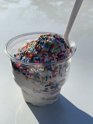 Pic of soft serve cup