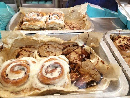 Cinnabons