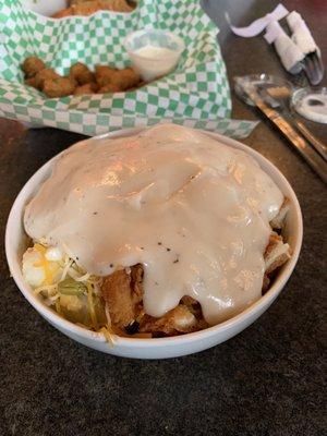 Chicken bowl with white gravy