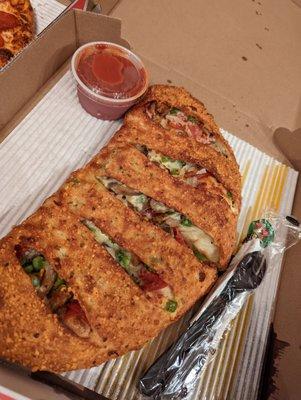 Medium deluxe stromboli