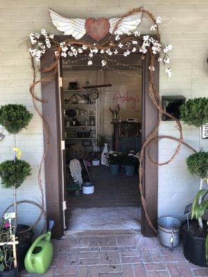 Ashley's Garden Shoppe entrance