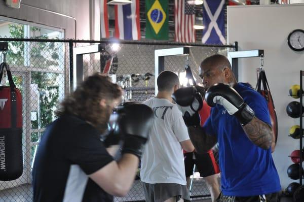 UFC fighters Roy Nelson and Gilbert Yvel sparring