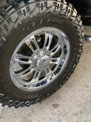 Acid chrome wheel diluted 26in hummer