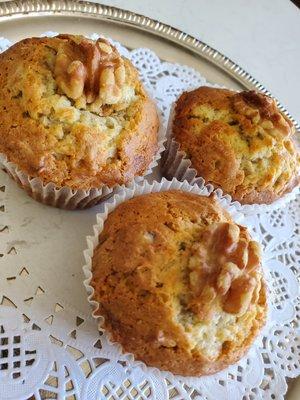 Banana Walnut Muffins made with the finest ingredients.  We do not use any preservatives, just great ingredients and great baking.