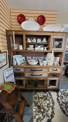 Farm House Dining Room Hutch. Country Style Designs and Decor!