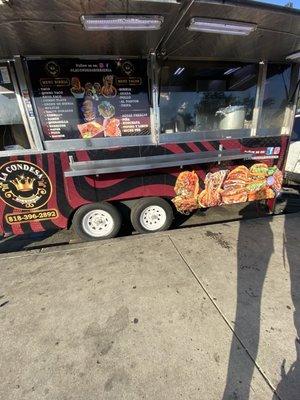 Food truck on nordhoff