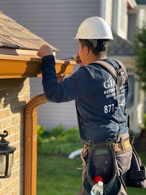 Premium Gutter System Service.