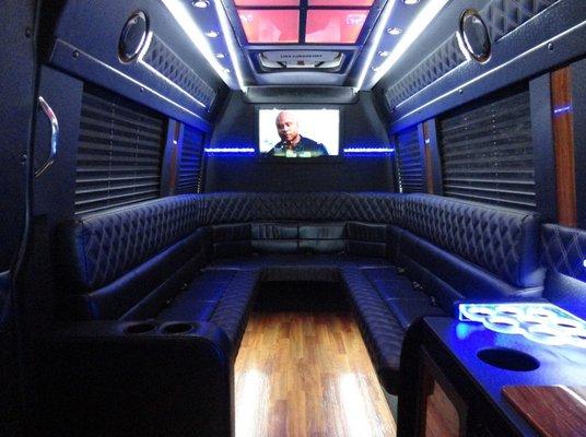 Smith Luxury Limousines