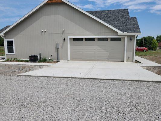 entrance into garage. 2023