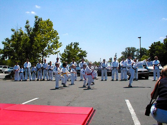 Small children perform at 2002 demo in Wake Forest