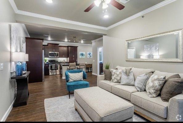 Open floor plan!