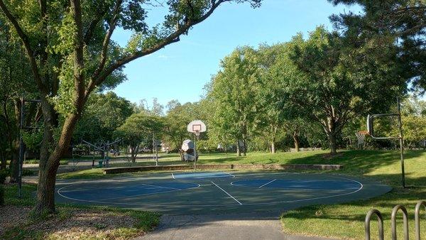 Basketball Court (including 10' and shorter rims)