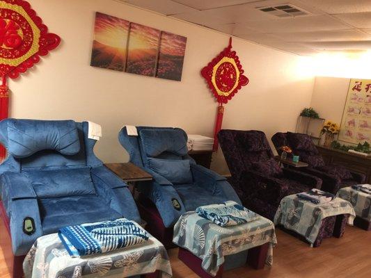 Common area space for relaxing foot massage.