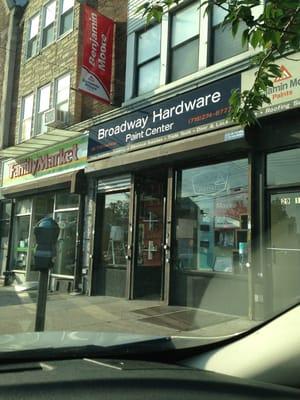 Broadway Hardware & Paint Center