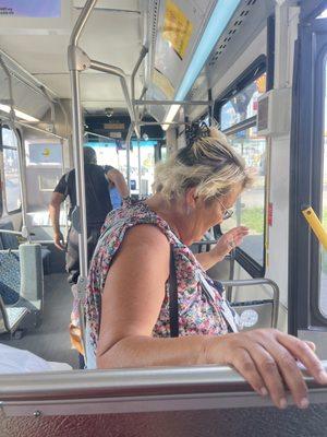 Why is this lady allowed on the 451 bus EVERYDAY without a mask ? #whiteentitlementagain