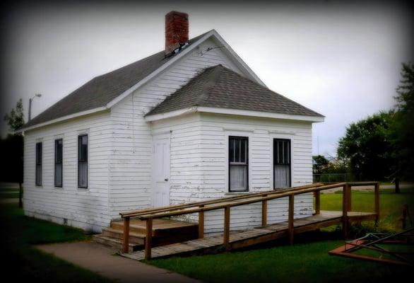 South Bloomfield One-Room Schoolhouse (1875)