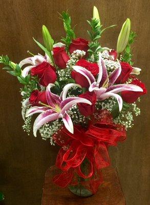 1-dozen-roses-with-stargazer-lilies