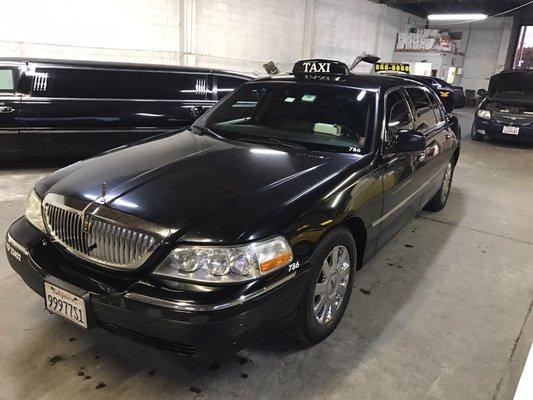 Executive taxi modesto