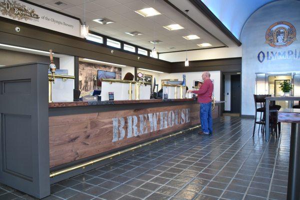 O Bee Brewhouse Interior Decor