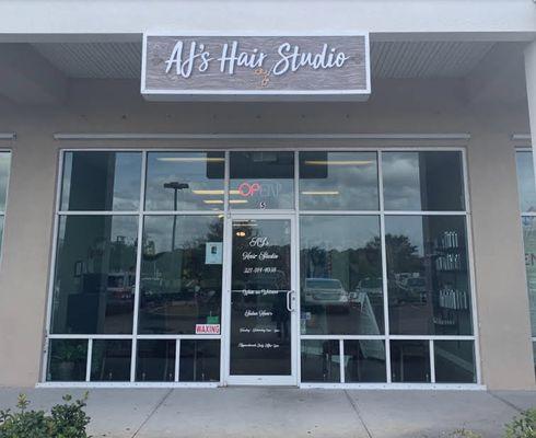 AJ Hair Studio