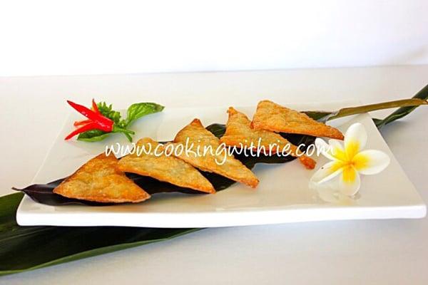 Pangsit Goreng Isi Ayam / Chicken Wonton