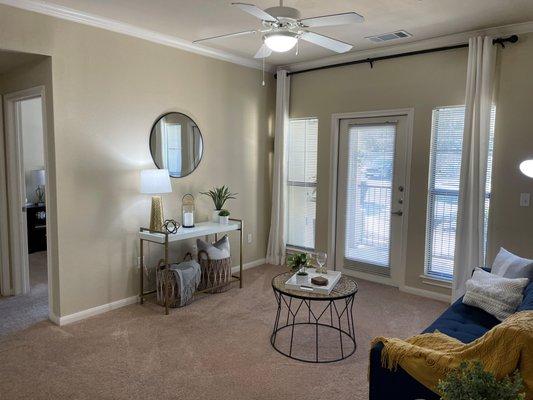 Vista Ridge Apartments in San Antonio, TX, offering one, two and three bedroom apartments for rent in San Antonio.