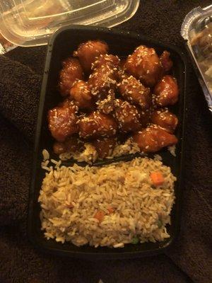 Sesame Chicken Combination Platter