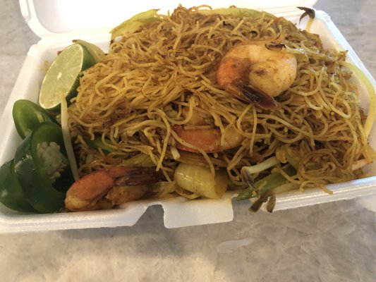 Singapore noodles with shrimp