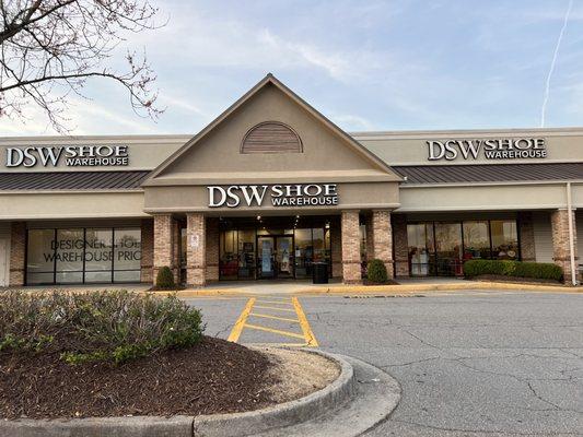 DSW Designer Shoe Warehouse