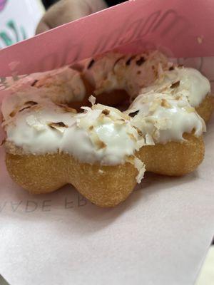 Coconut mochi donut