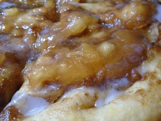 Cinna-Apple Delight dessert pizza, close-up.