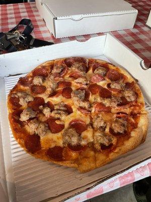 Small 10" Pepperoni/Sausage Pizza with light sauce