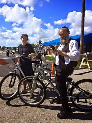 Bike Rental Haulover Park 10800 Collins Ave / standard bikes and electric bicycles
 
 Our VIP customers from NEW YORK