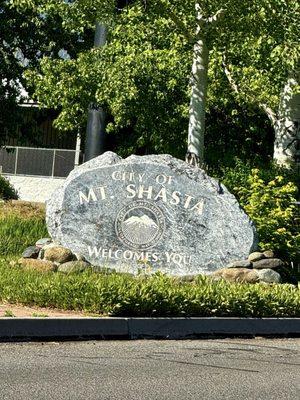 05.26.24 the town has a view of Mount Shasta, a prominent northern California landmark