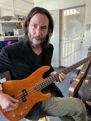 Keanu Reeves is back with a Custom Bass for the onceover.