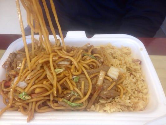 Beef lo mien & pork fried rice lunch combo. Large portion.