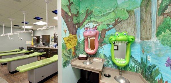 Brushing station to brush your teeth at Jonesboro Pediatric Dental Group.