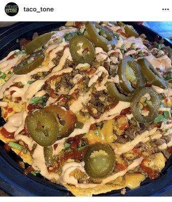 Delicious nachos omg!!