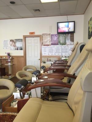 Nice pedi chairs!