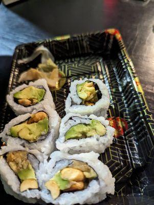 Avocado peanut Sushi