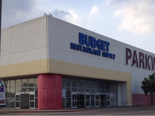 Store entrance is facing the feeder road parking lot.