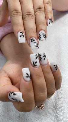 Unique nails in Covington