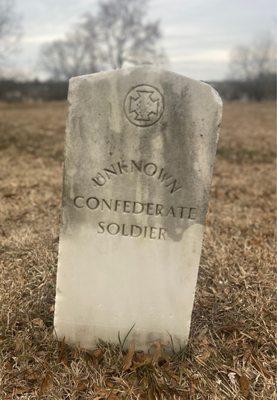 Tomb of an unknown Confederate Soldier