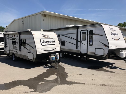 Traded in our 21 ft 2017 Jayco for a 30 ft 2018 Jayco. Dealt with Derek Moyer for both sales and he's the best !!