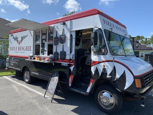 If it looks like this! It's the Pizza Brigade food truck!