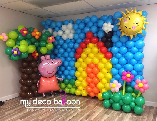 Peppa Pig Balloon wall