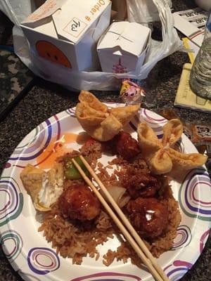 General chicken, fried rice & crab rangoon!